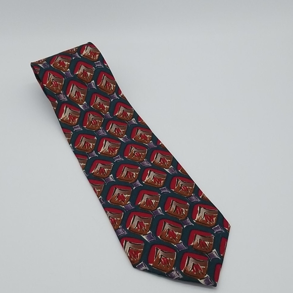 Vintage 90s Style 100% Silk Tie mountain tops - Picture 2 of 7